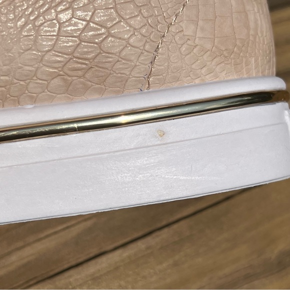 Blush Snake Embossed Loafers! NEW! - Picture 8 of 10